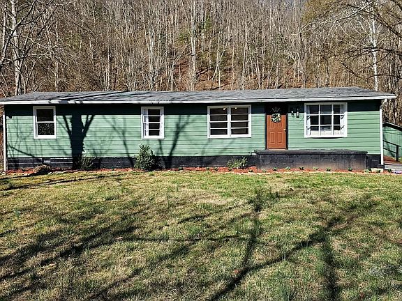 2nd image of 2053 Alto St
