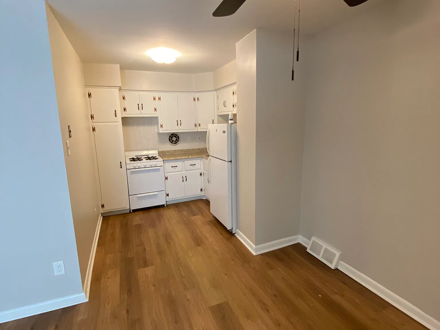 2 bed, 900 sqft, $1,495 — Photo 4