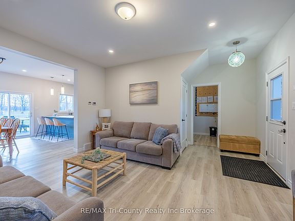 5th image of 6 Addison St