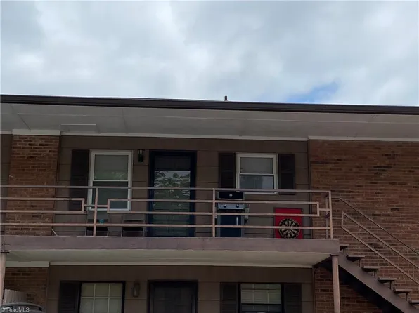 336 B S Cherry St, Kernersville, NC 27284