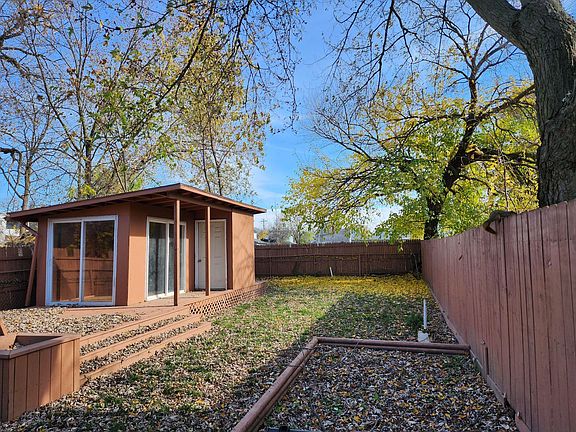4th image of 3219 W 61st St
