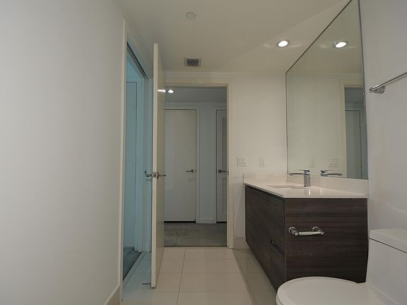 5th image of 1100 S Miami Ave #2207