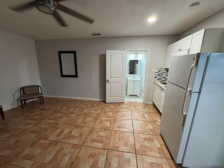 77 San Blas Ave — Photo 12