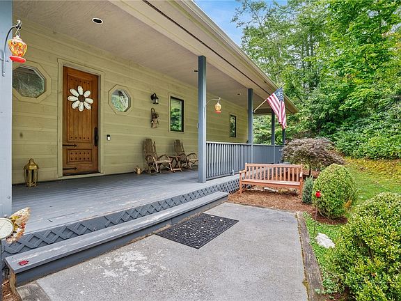 3rd image of 4968 Hickory Nut Gap Road