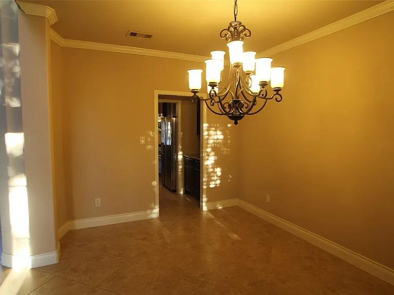 1995 Biscayne Lake Dr — Photo 4