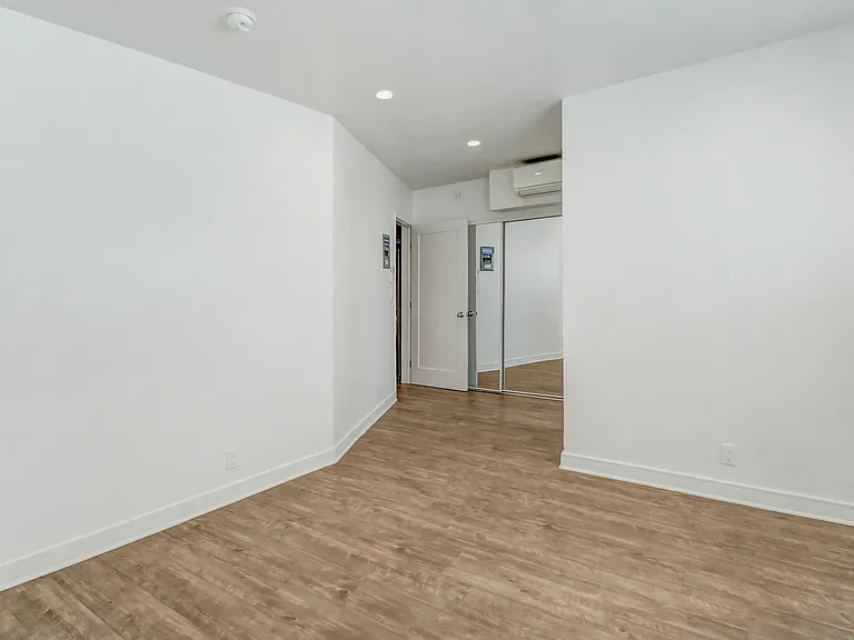 Citra Apartments — Photo 37