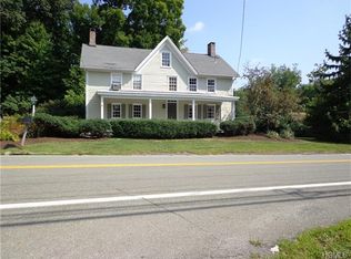 274 Fostertown Rd, Newburgh, NY 12550