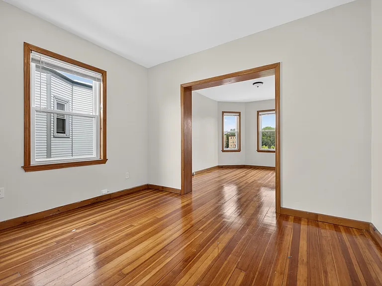 81 Dakota St #3 — Photo 6