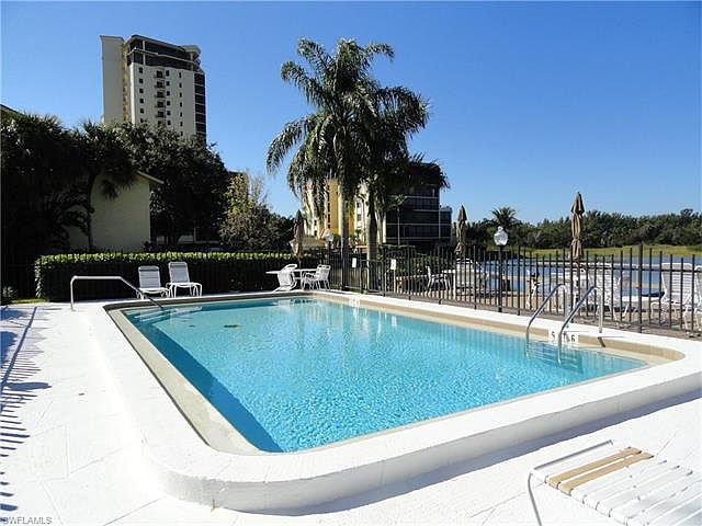 1st image of 7124 Lakeridge Ct APT 229