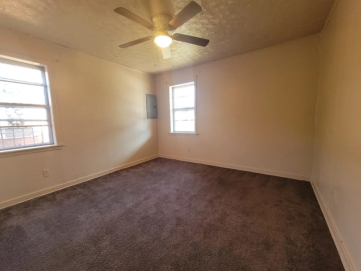 Building Photo - 1483 Boxwood St