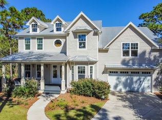 350 Royal Tern Ct, Carrabelle, FL 32322