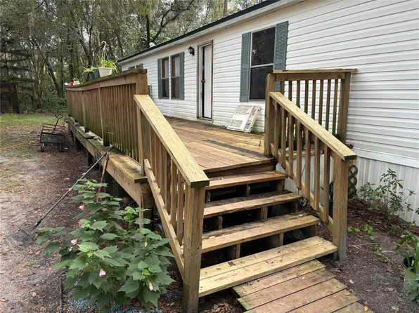 108 Long Rd, Interlachen, FL 32148