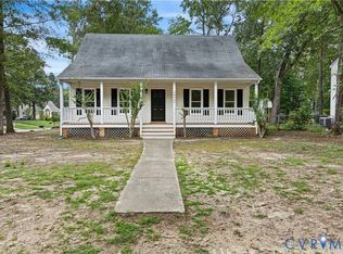 8909 Leisure Ln, North Chesterfield, VA 23237