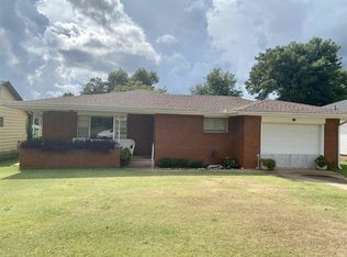 213 N 4th St, Cyril, OK 73029
