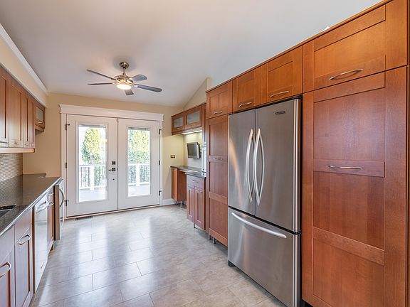 4th image of 3640 Gatewood Ln