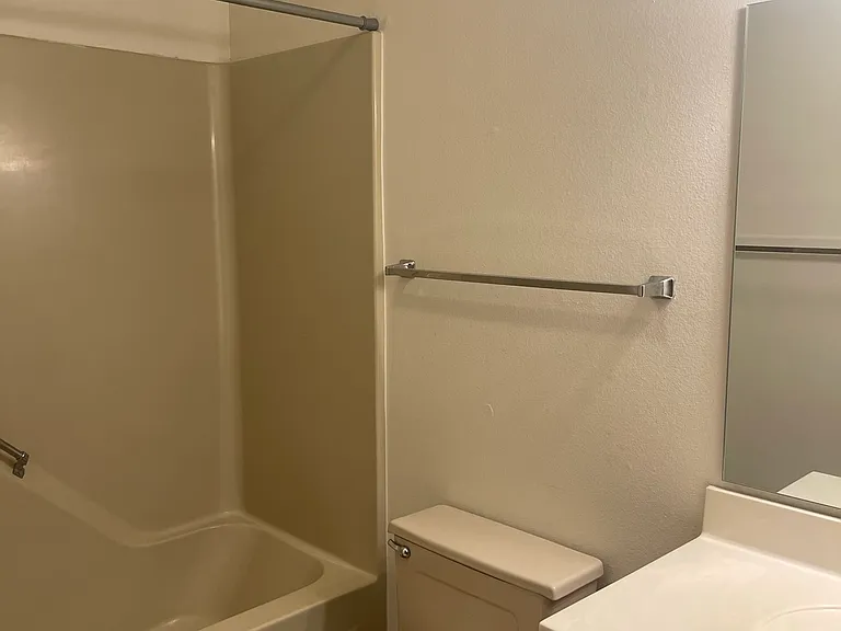 439 S Johnson St #4 — Photo 12