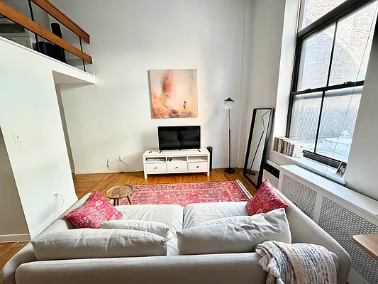 Rented by J PRESTON AND ASSOCIATES INC | media 4