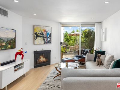 8530 Holloway Dr APT 216, West Hollywood, CA, 90069