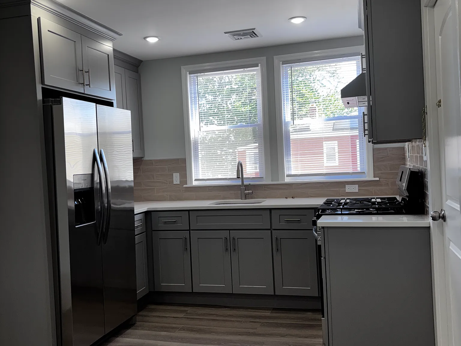 2 bed, $2,200 — Photo 3