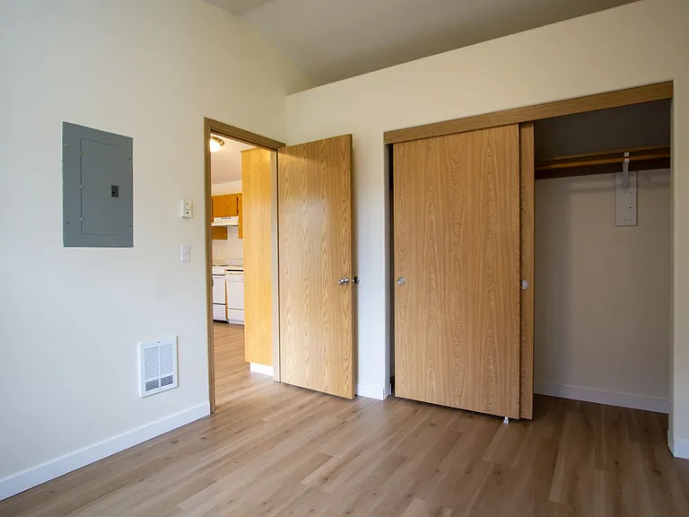 130 SE 105th Ave #C2 — Photo 6