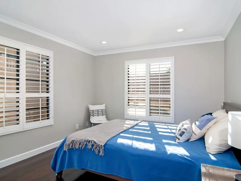 2nd Bedroom with full size bed