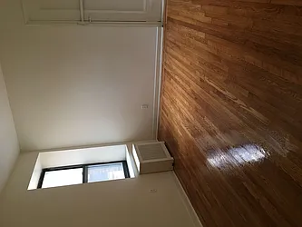 Rented by Peter Meskouris LREB