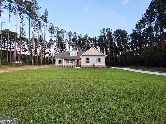 2nd image of 2030 Middleground Rd