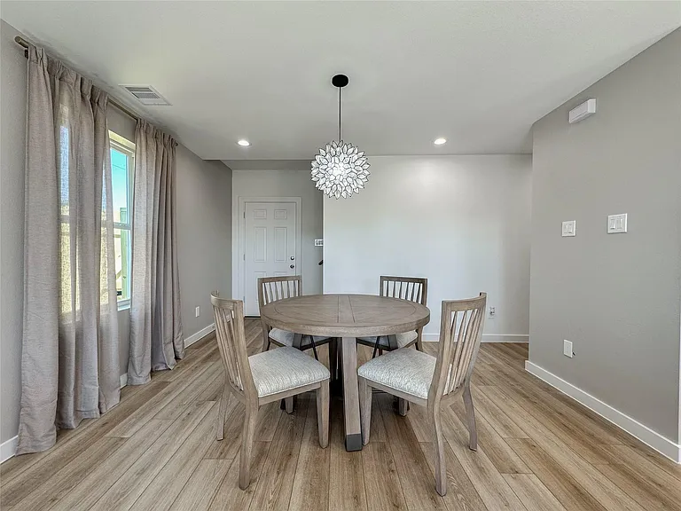 2710 Discovery Trails Ct — Photo 8