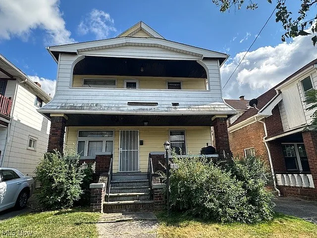 11006 Greenwich Ave photo 1