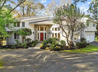 1550 Catamount Rd, Fairfield, CT 06824