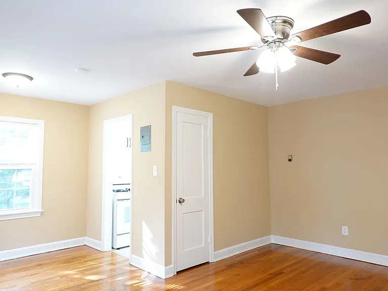 8311 Garland Ave — Photo 5