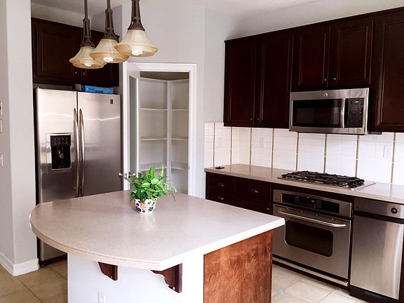 4th image of 10517 Hollingsworth Way