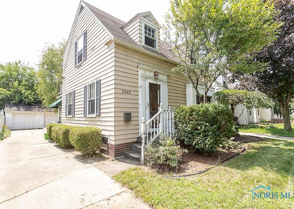 1st image of 2343 Berdan Ave