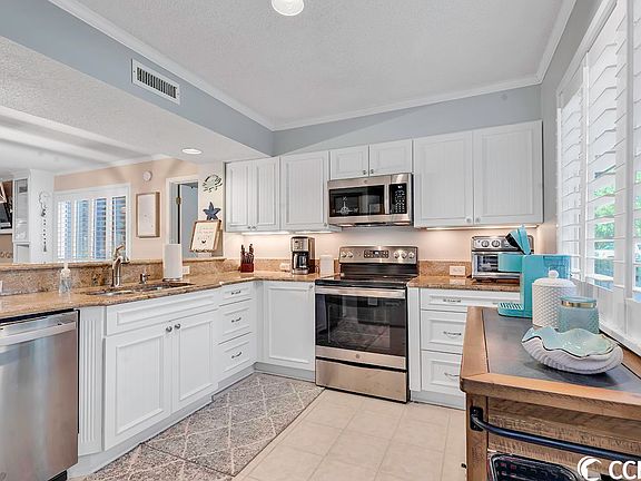 4th image of 404 Melrose Pl. #21-C