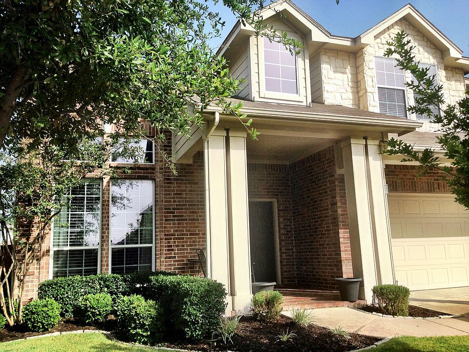 1st image of 3143 Guadaloupe
