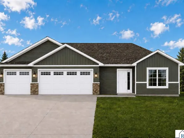 656 Daisy Ct, Lake Crystal, MN 56055