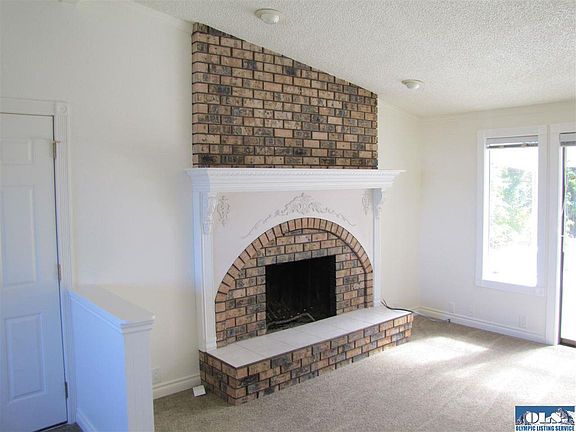 4th image of 1814 E 5th St