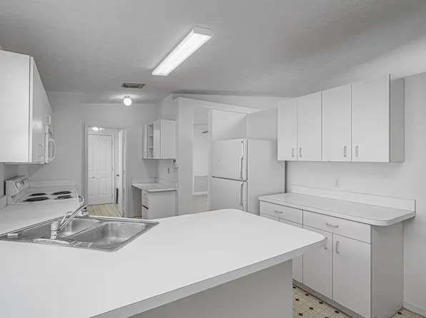 6213 Alexandria Circle, Fort Pierce, FL 34982