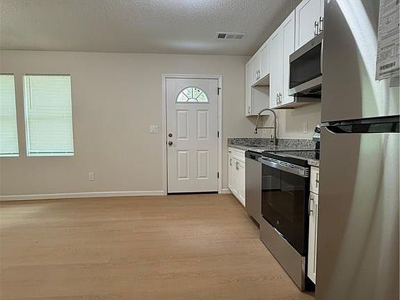 4th image of 3319 Decatur St