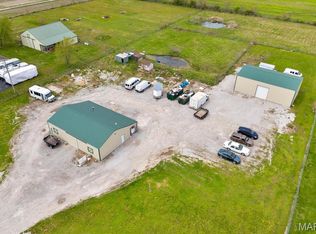 5329 Brick School Rd, New Athens, IL 62264