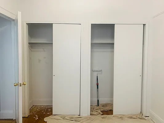 Rented by 18 REALTY | media 32