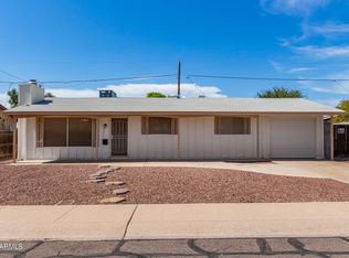2208 W Laurel Ln, Phoenix, AZ 85029