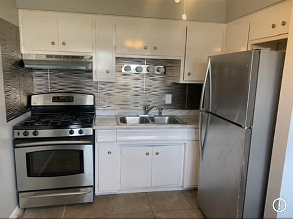2nd image of 7043 S East End Ave #2