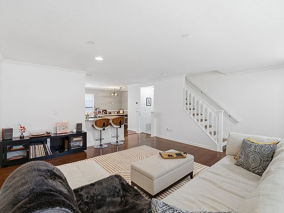 5th image of 2634 Old Rosebud Rd