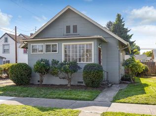 115 N Peach St, Medford, OR