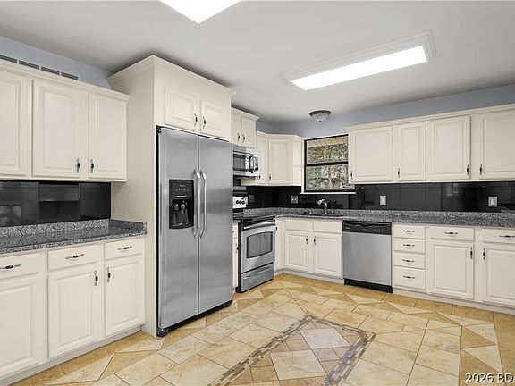 5th image of 22 River Wood Rd