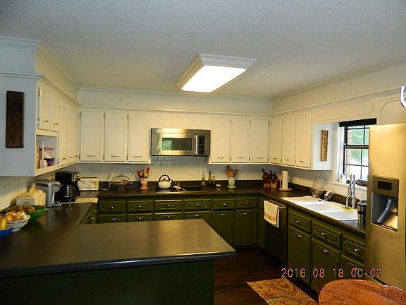 3rd image of 3 Craigwood Ln