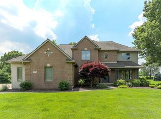9350 Apple Crest Dr, Saline, MI
