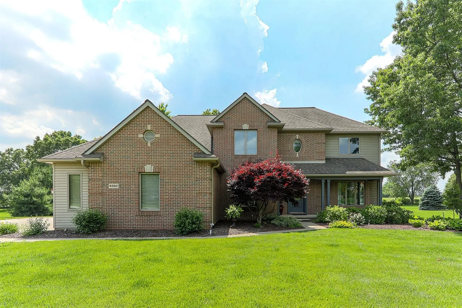 9350 Apple Crest Dr photo 1