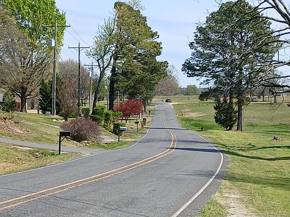 4th image of 784 Albright Rd